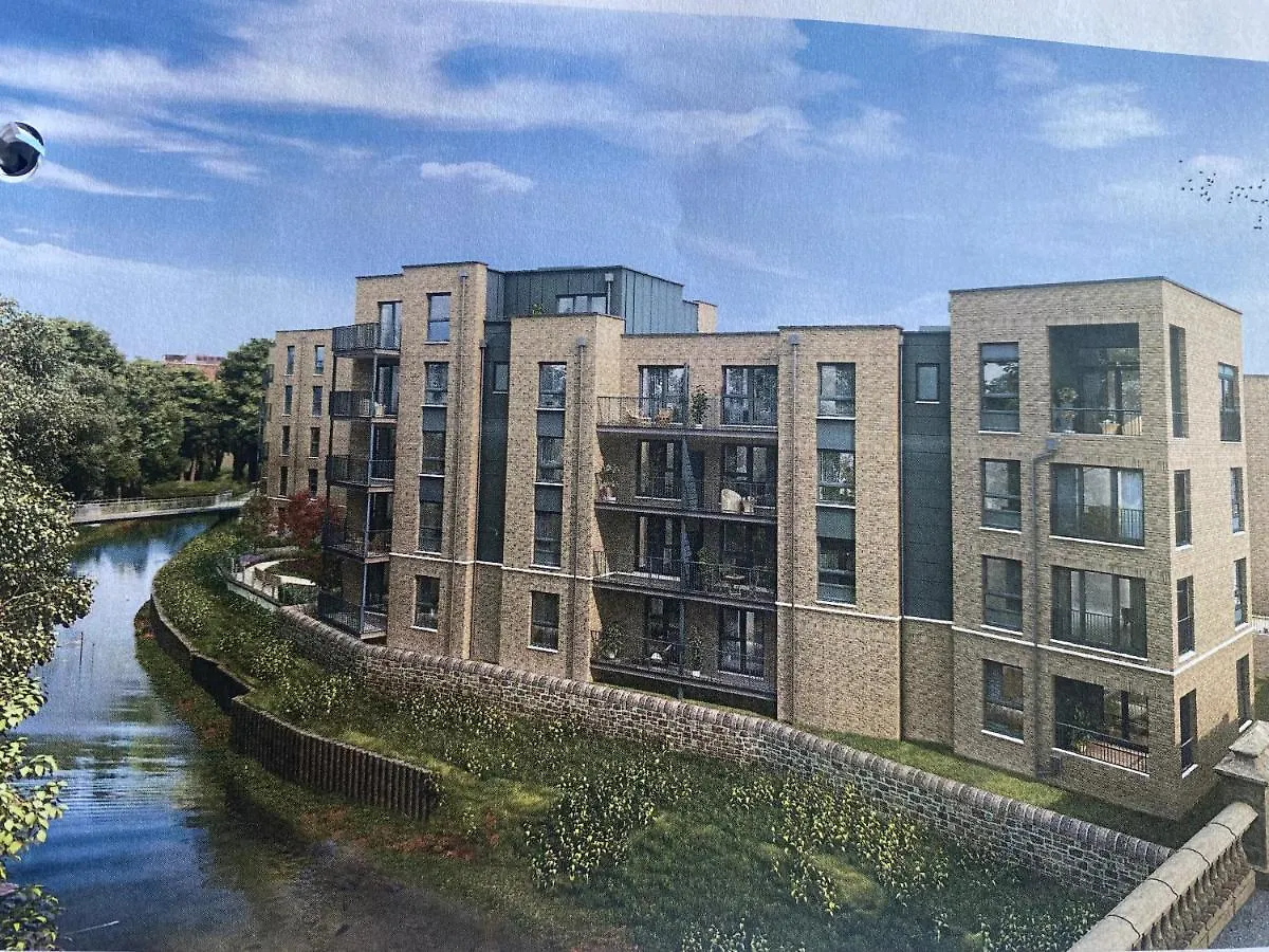 Water Walk Apartment Edinburgh